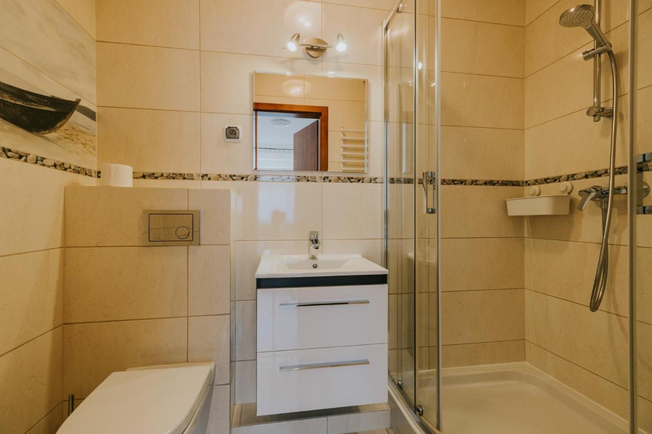 Aqua Homestay *